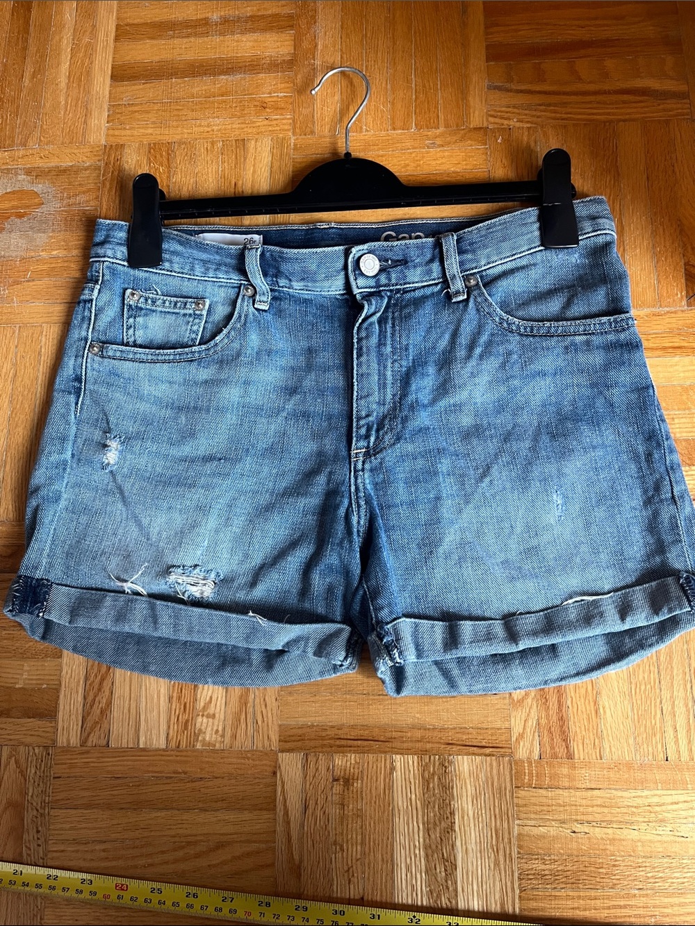 GAP Light Blue Rolled-Hem Distressed Denim Shorts sexy boyfriend shorts 26